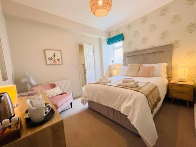 Beaches Guest House Сътън он Сий Екстериор снимка